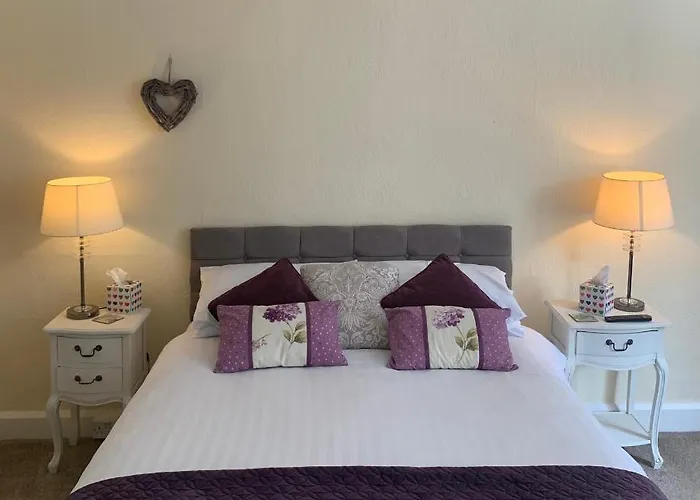 Crown Hotel