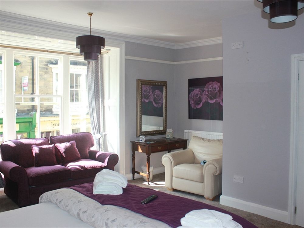 Crown Hotel